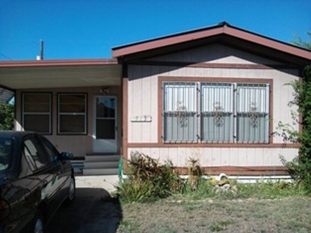 1st image of 713 N Anaqua St