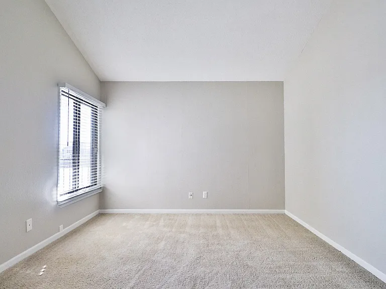 Lake Country Village Apartments — Photo 45