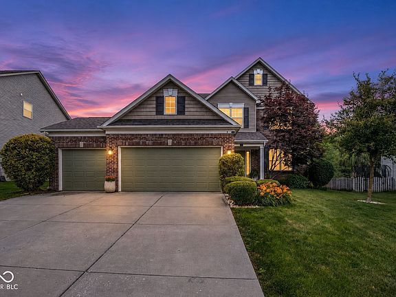 2nd image of 1418 Lavender Ln