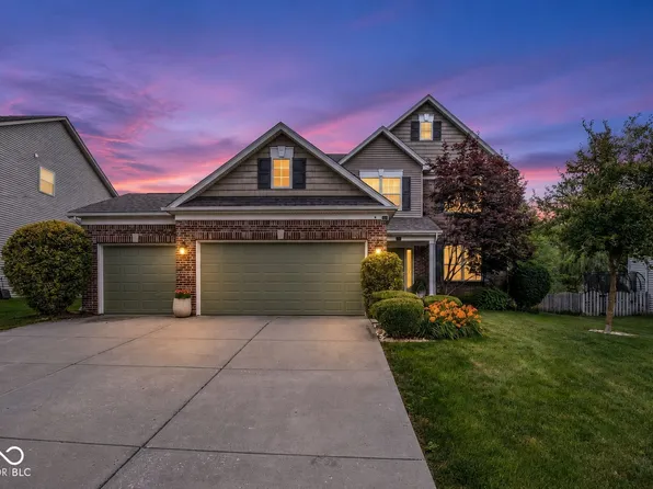 1418 Lavender Ln, Greenwood, IN 46143