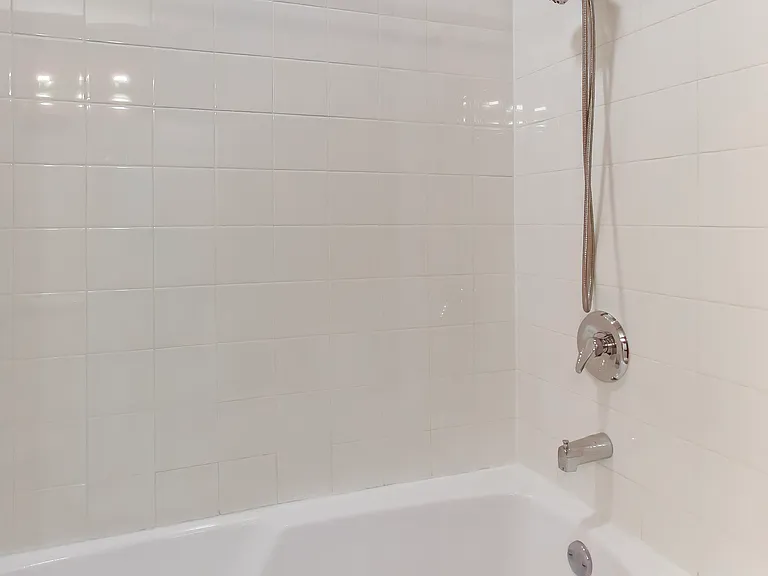 375 W Erie St #522 — Photo 12