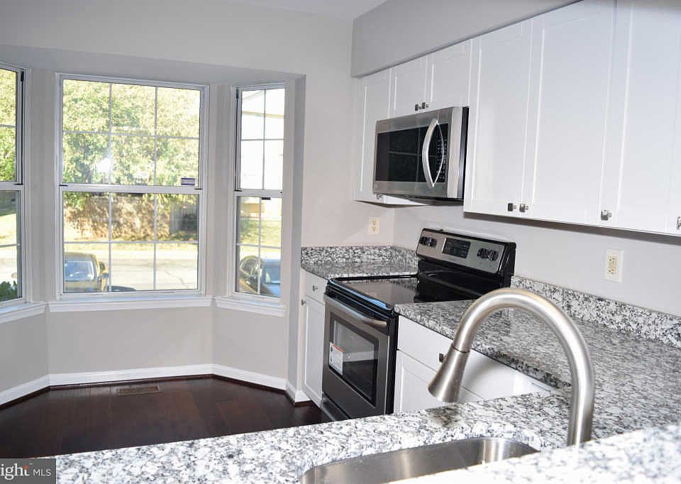 1st image of 5071 Lambsgate Ln