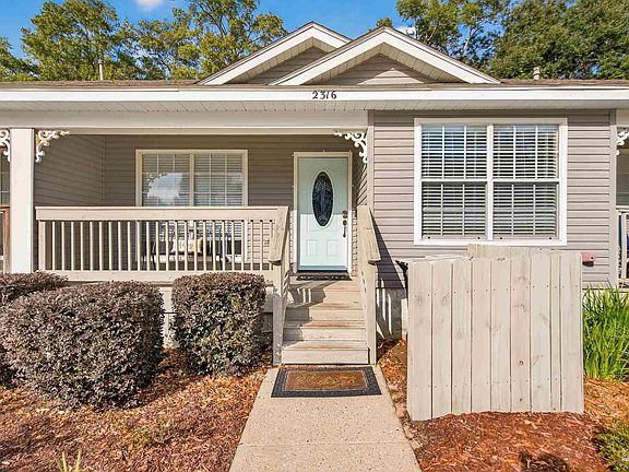 3rd image of 2316 Shoal Creek Dr