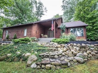 1 Squire Dr, Orchard Park, NY 14127