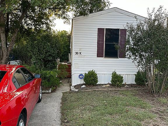 2nd image of 9100 Teasley Ln #K36