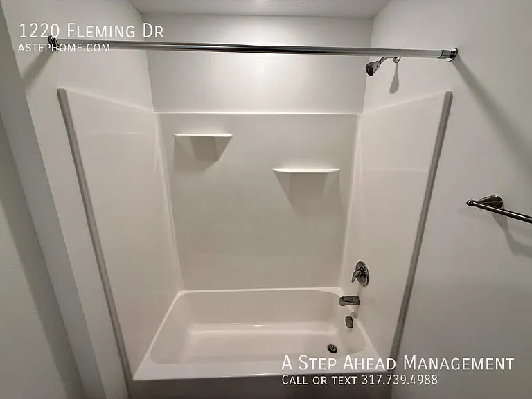 1220 Fleming Dr — Photo 23