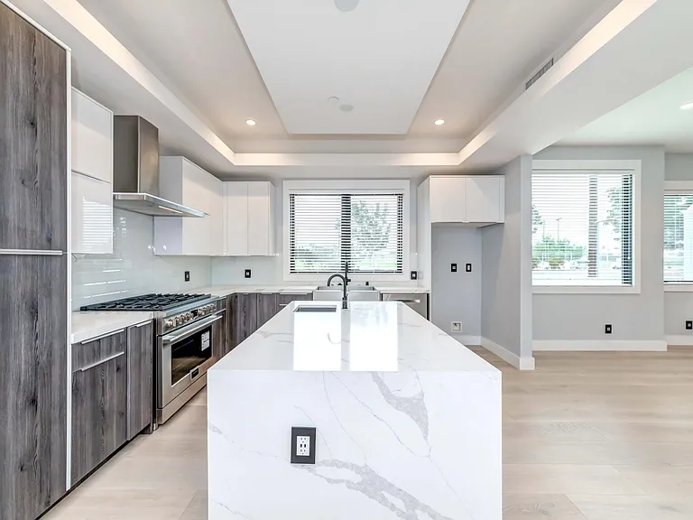 18538 Amie Ave — Photo 21