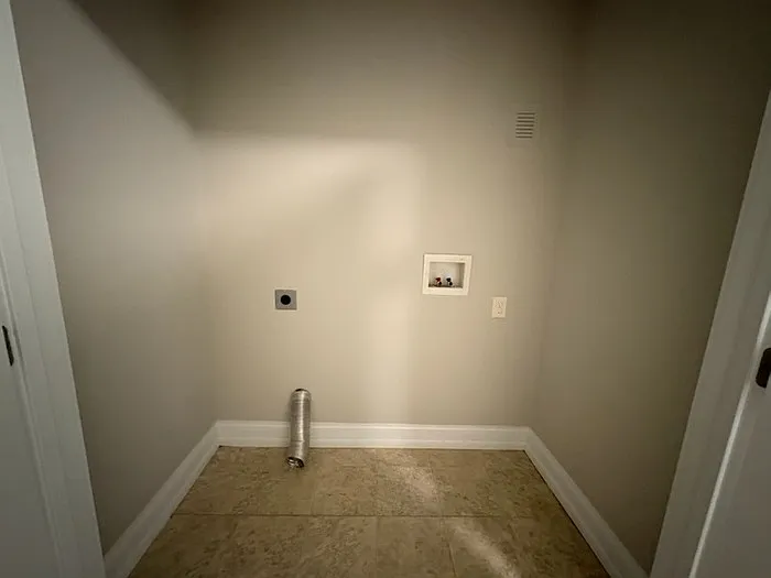 741 Efird St — Photo 14