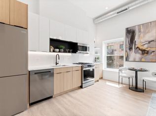 2718 Hampden, Chicago, IL 60614