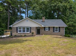 716 Dandridge Dr, Fayetteville, NC 28303