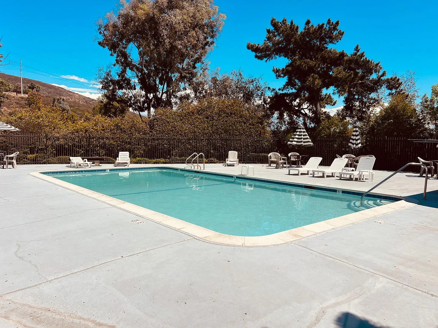 2-Bedroom Corner Condo in Rancho Penasquitos — Photo 3