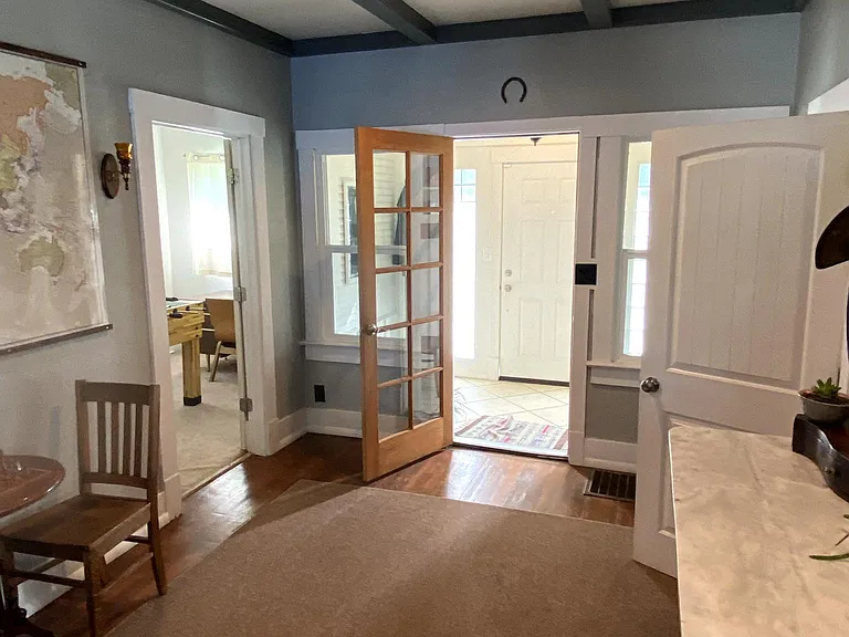 234 S Johnson Ave — Photo 5
