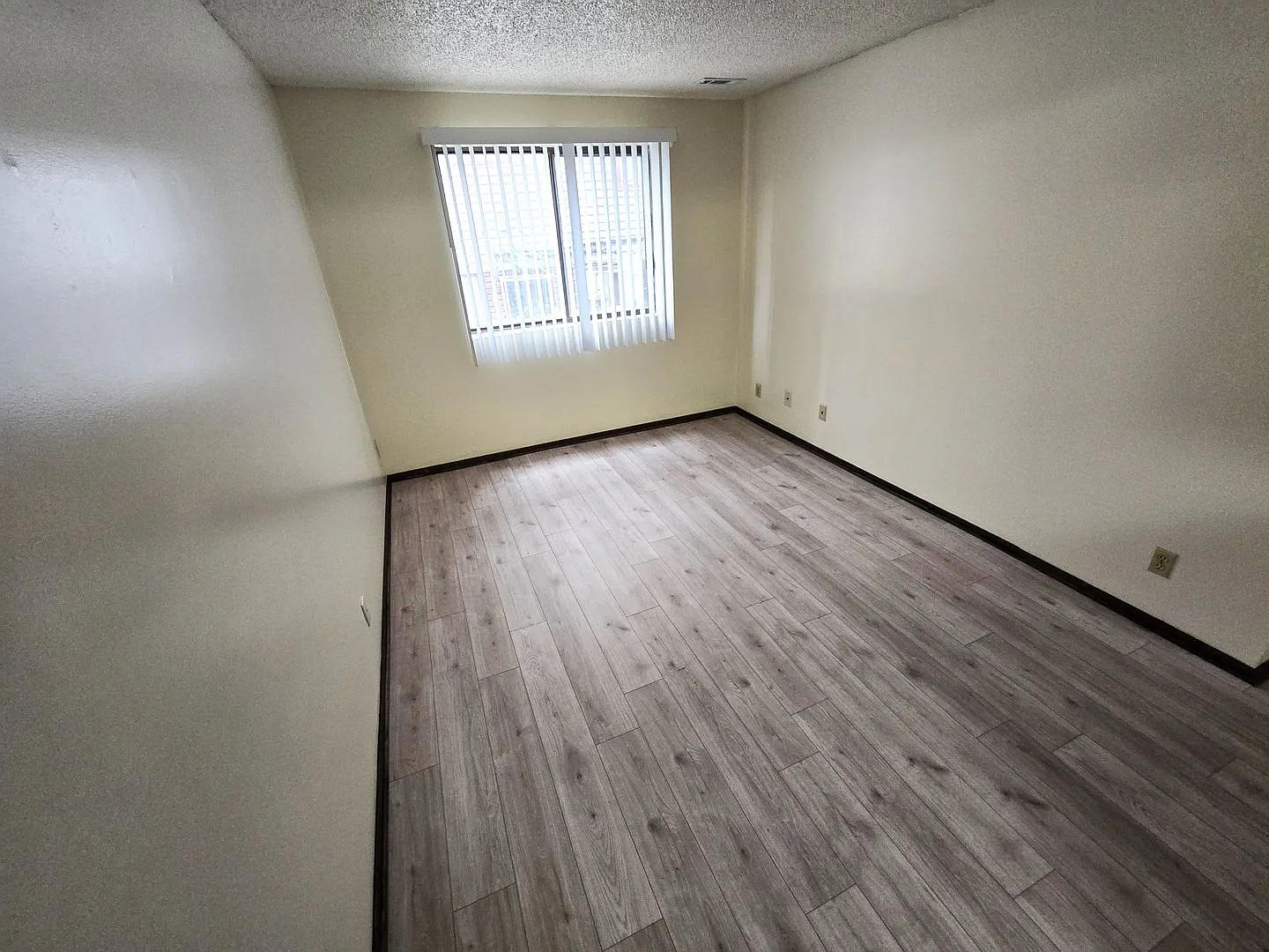 1016 G Street Apartments — Photo 4