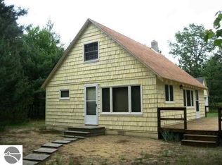 10926 Gillow Rd S, Fife Lake, MI 49633