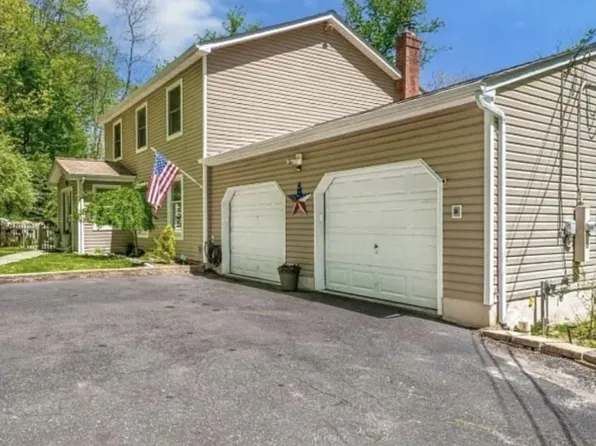13 Celia Ave, Hopatcong Boro, NJ 07874