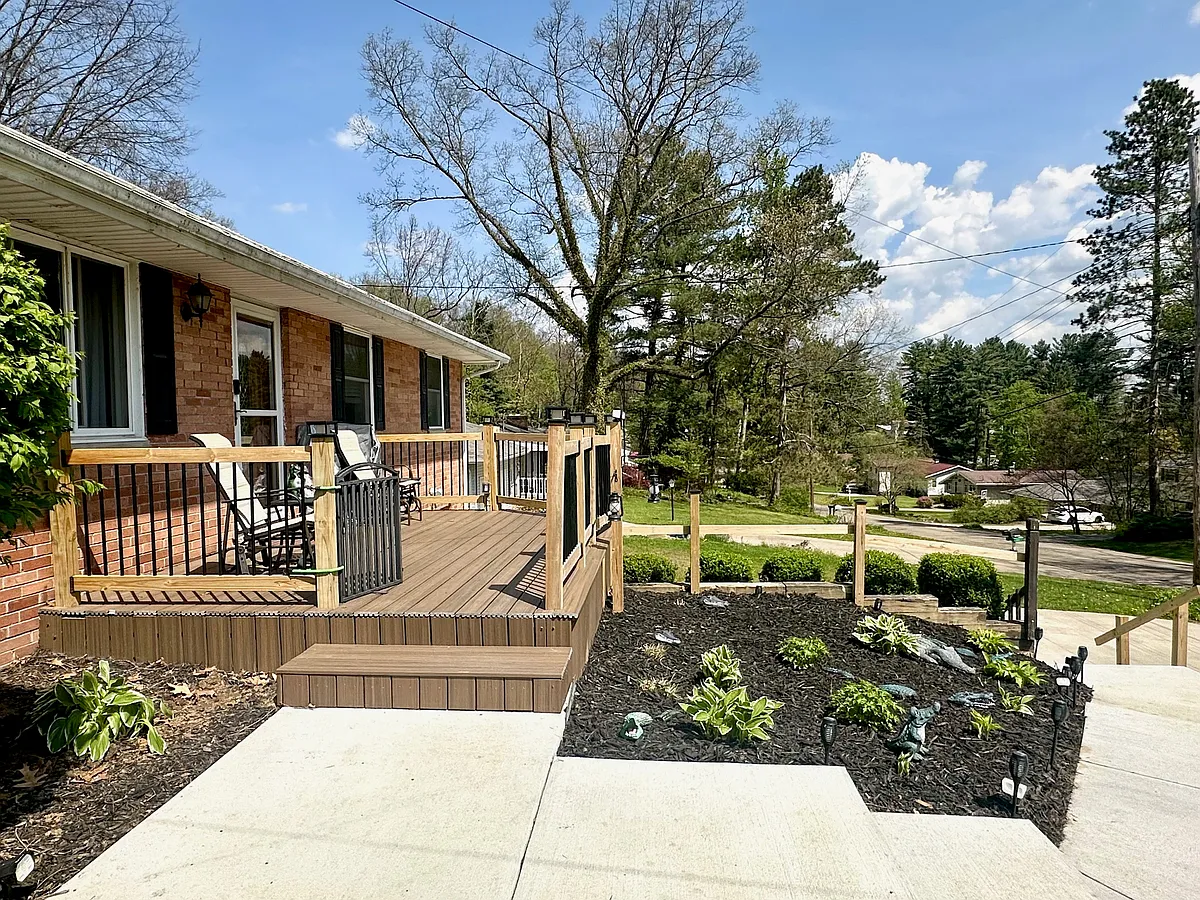 Building Photo - 3840 N Glenridge Rd
