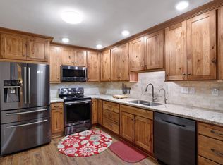 3441 Highlander Dr, Eagan, MN 55122