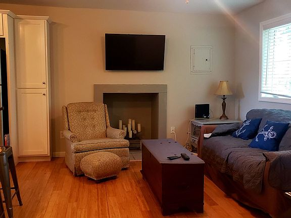 5th image of 4709 South Blvd