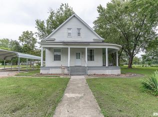408 Perkins St, Odin, IL 62870