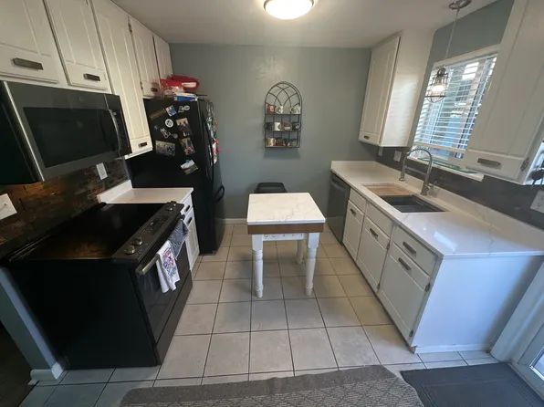 532 Gladiola St, Golden, CO 80401