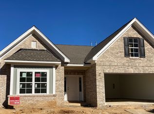 1063 Stowe St, Burlington, NC 27215