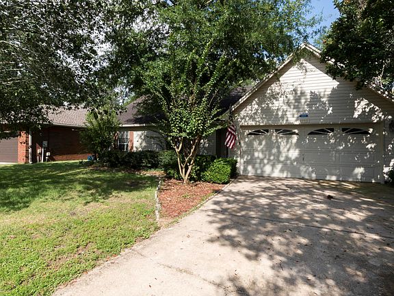 2nd image of 2999 Blue Pine Ln