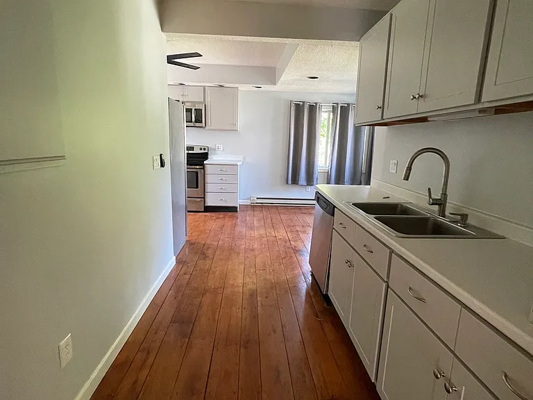 56 Blucher St — Photo 8