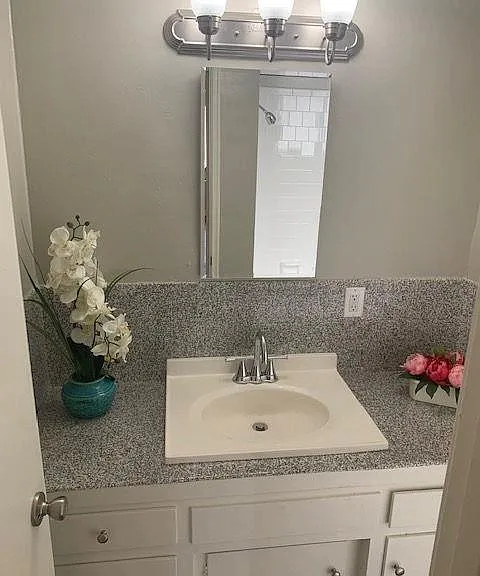 1755 Malvern Ave #2 — Photo 8