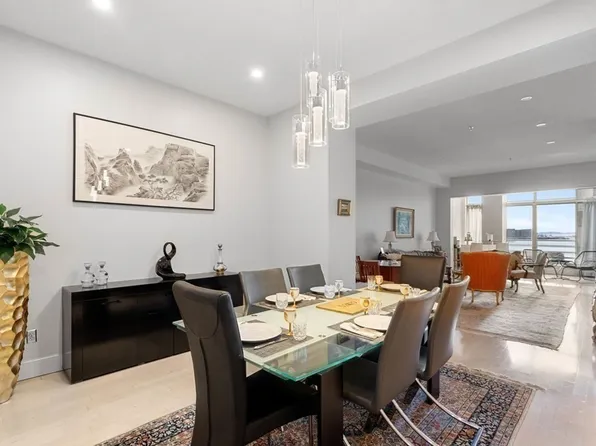 197 8th St APT 425, Charlestown, MA 02129