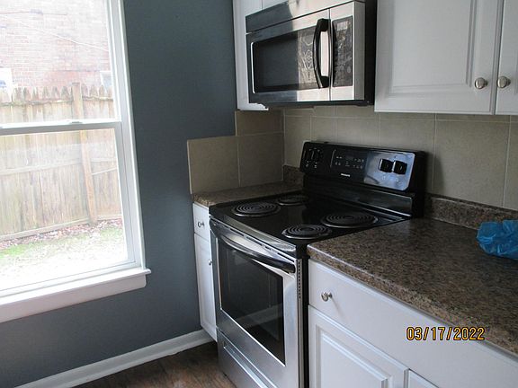 4th image of 5801 W Hastings Arch
