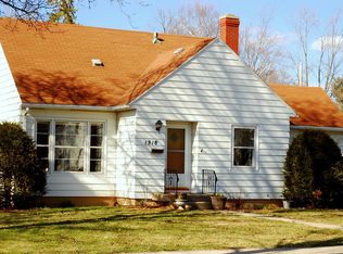 1918 Vahlen St, Madison, WI 53704