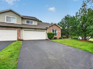 533 Mallard Ln #A, Sugar Grove, IL 60554