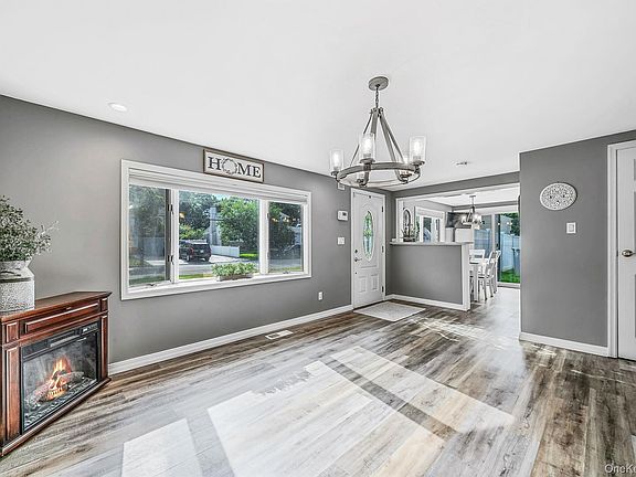3rd image of 71 Colony Road