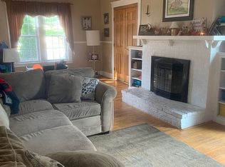 11 Wildwood Ave, Greenfield, MA 01301