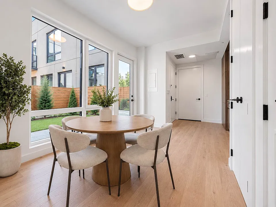 1221 Fulton St #1F