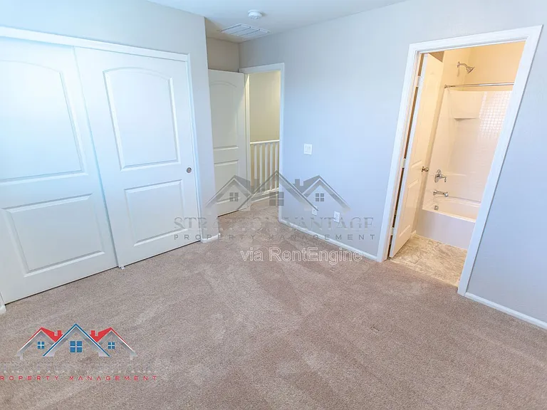 2218 N 77th Dr — Photo 33