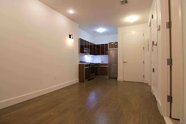 Rented by Nooklyn NYC LLC | media 25