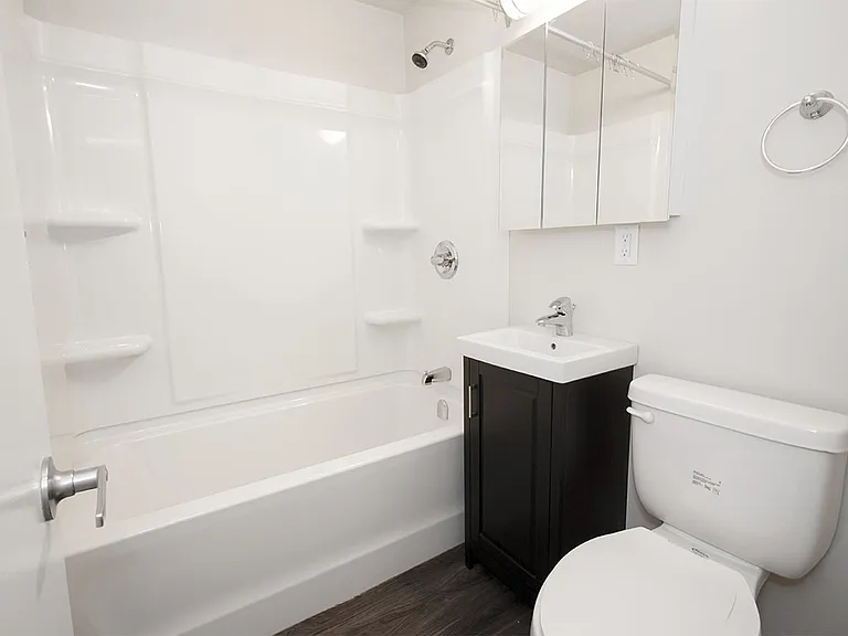 2075 Portage Ave #102 — Photo 31