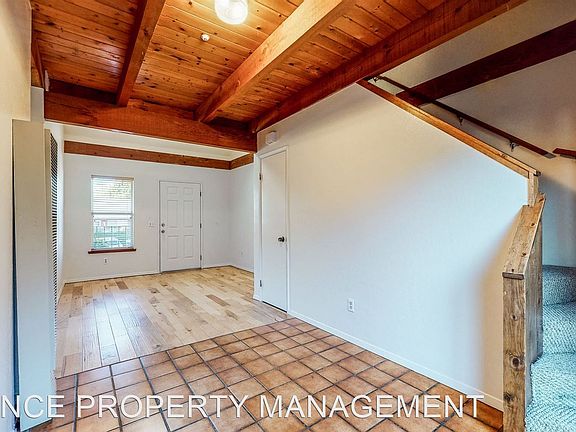 5th image of 72 Kingston Way