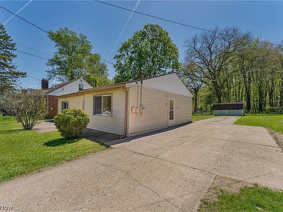 4th image of 4365 Burkey Rd