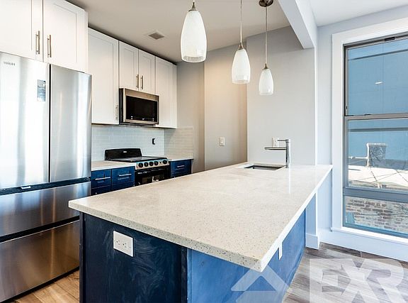 5th image of 302 Saint Nicholas Ave #2V