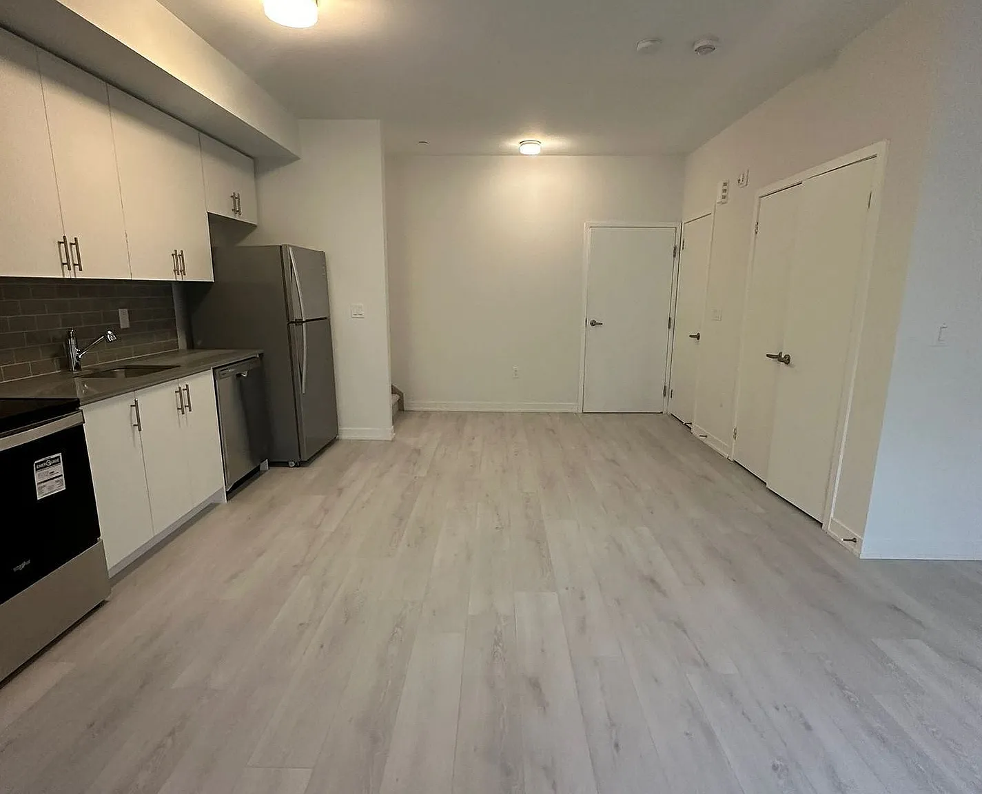 2 bed, $2,850 — Photo 3