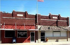 2nd image of 316 N Main St
