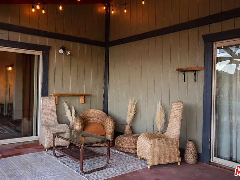 6767 California Ave — Photo 15