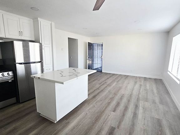 2nd image of 1065 Coronado Ave APT 203