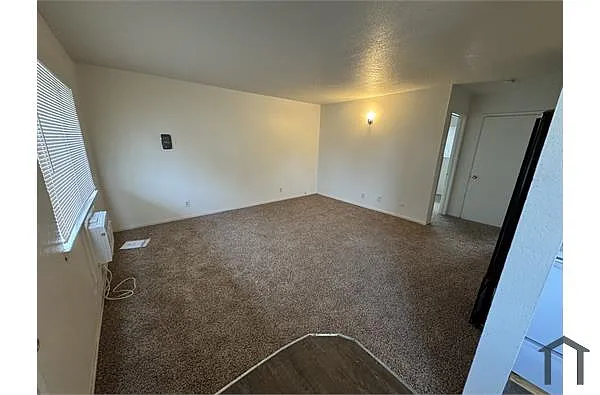 Building Photo - 3940 E Burns Ave #6