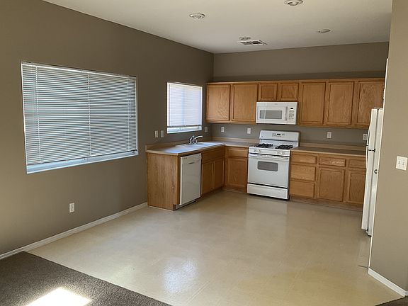 3rd image of 6371 Pebblecreek Lodge Way