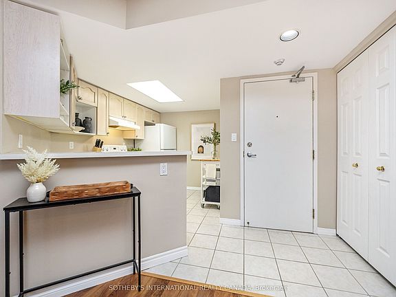 5th image of 3499 Upper Middle Rd #410