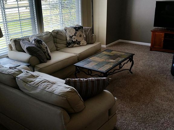 3rd image of 860 Quintara Ct NE