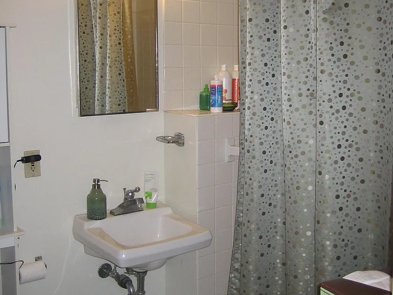 586 Holly Ave — Photo 24